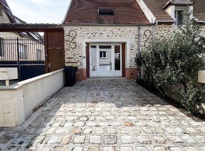 La Petite Maisonnette